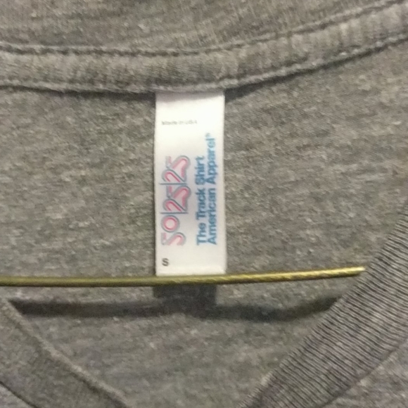 Vintage, size small, gray t-shirt - Picture 3 of 3